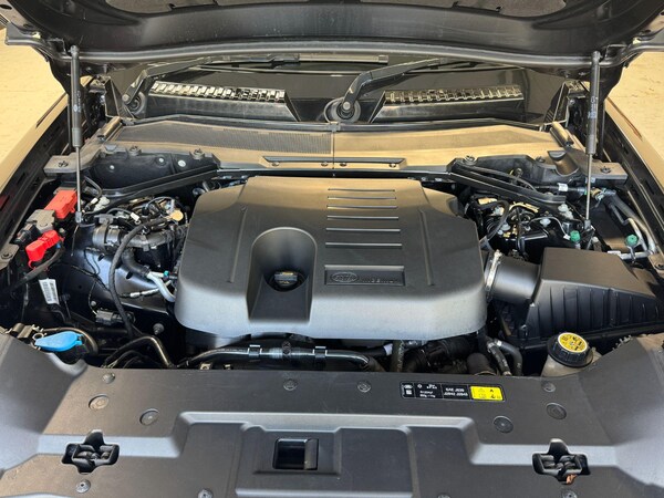 Used Land Rover Defender 2021 for sale - 76239551: Photo 86