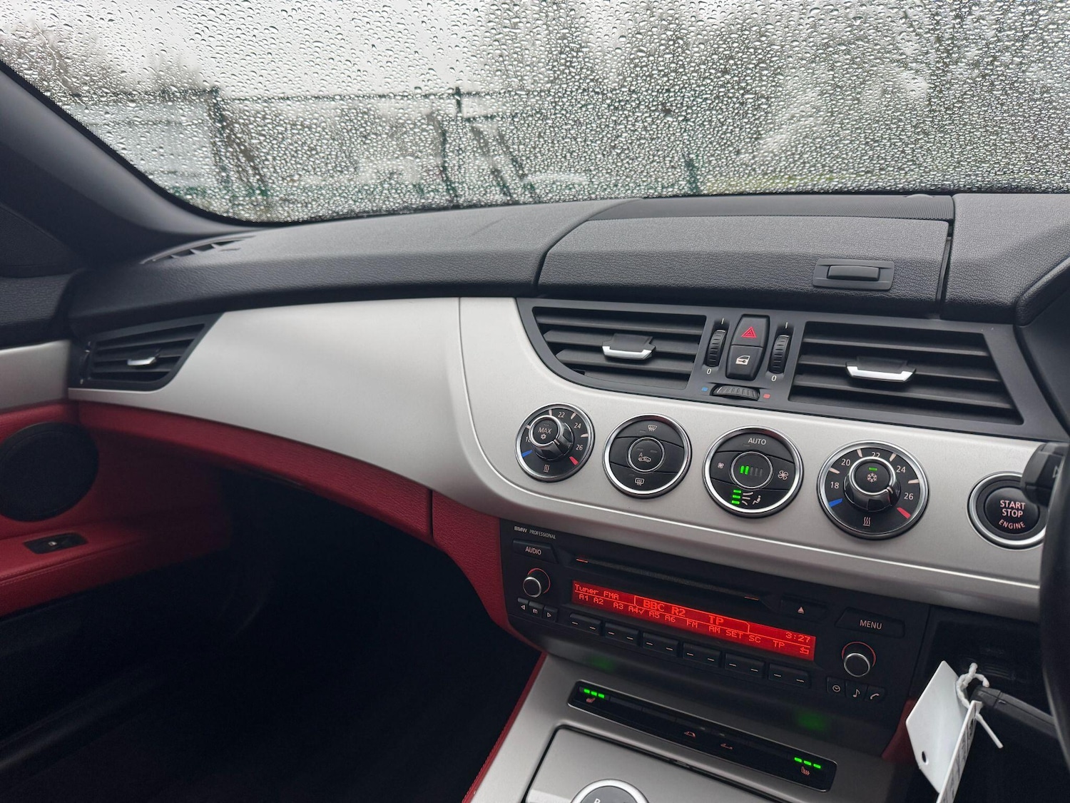 Used BMW Z4 2011 for sale - 77468522: Photo 27