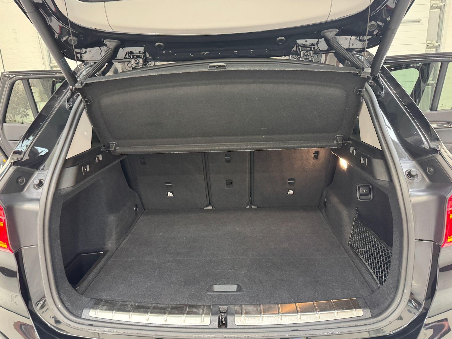 Vehicle 44