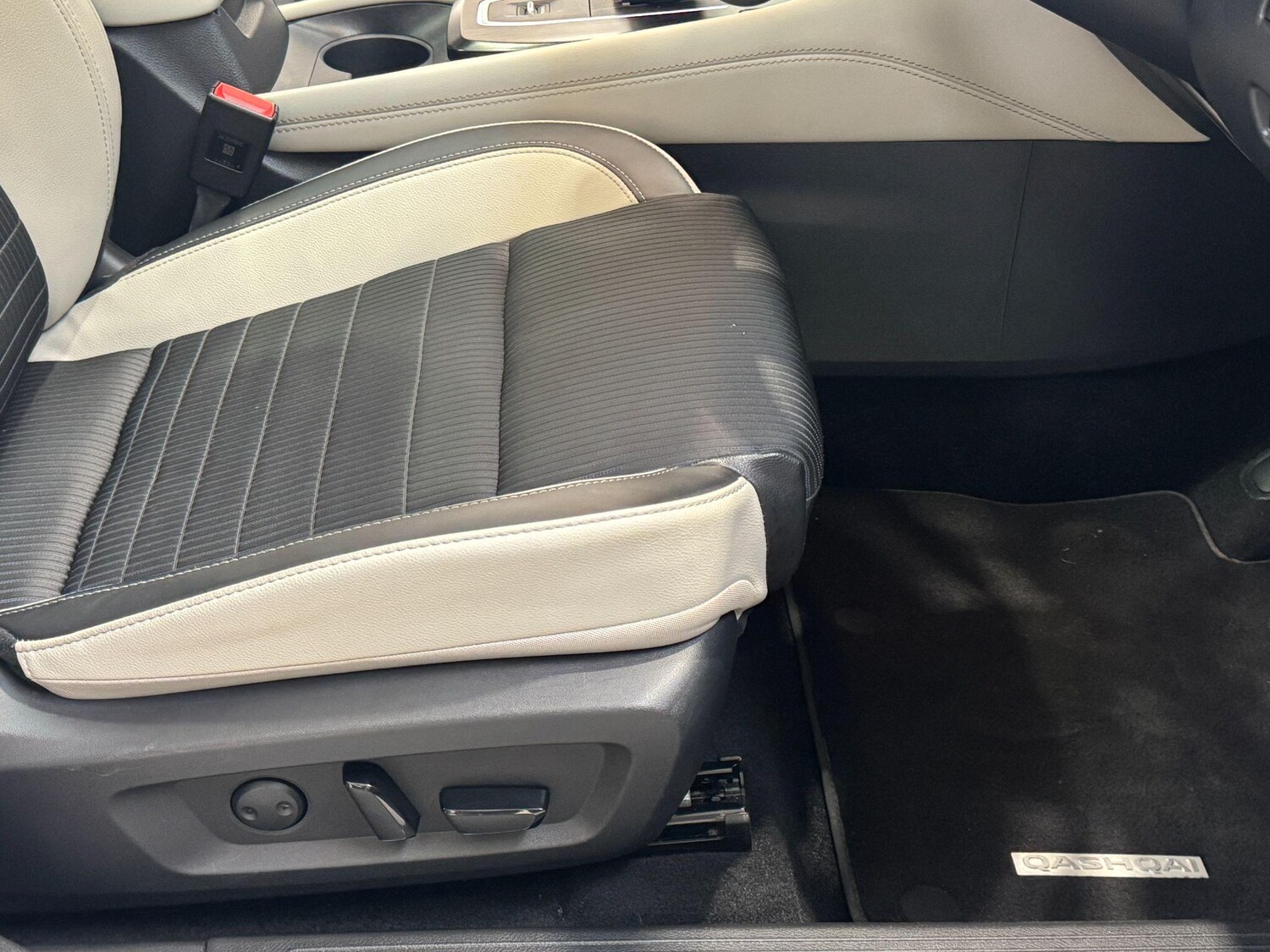 Used Nissan Qashqai for sale - 77852866: Photo 47