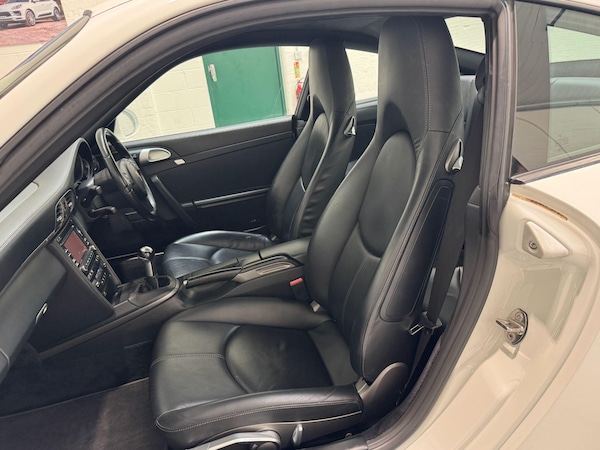Used Porsche 911 2010 for sale - 76153094: Photo 35