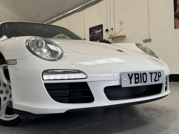 Used Porsche 911 2010 for sale - 76153094: Photo 44