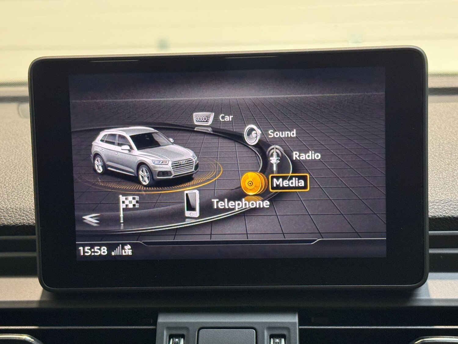 Used Audi Q5 2018 for sale - 75949746: Photo 47