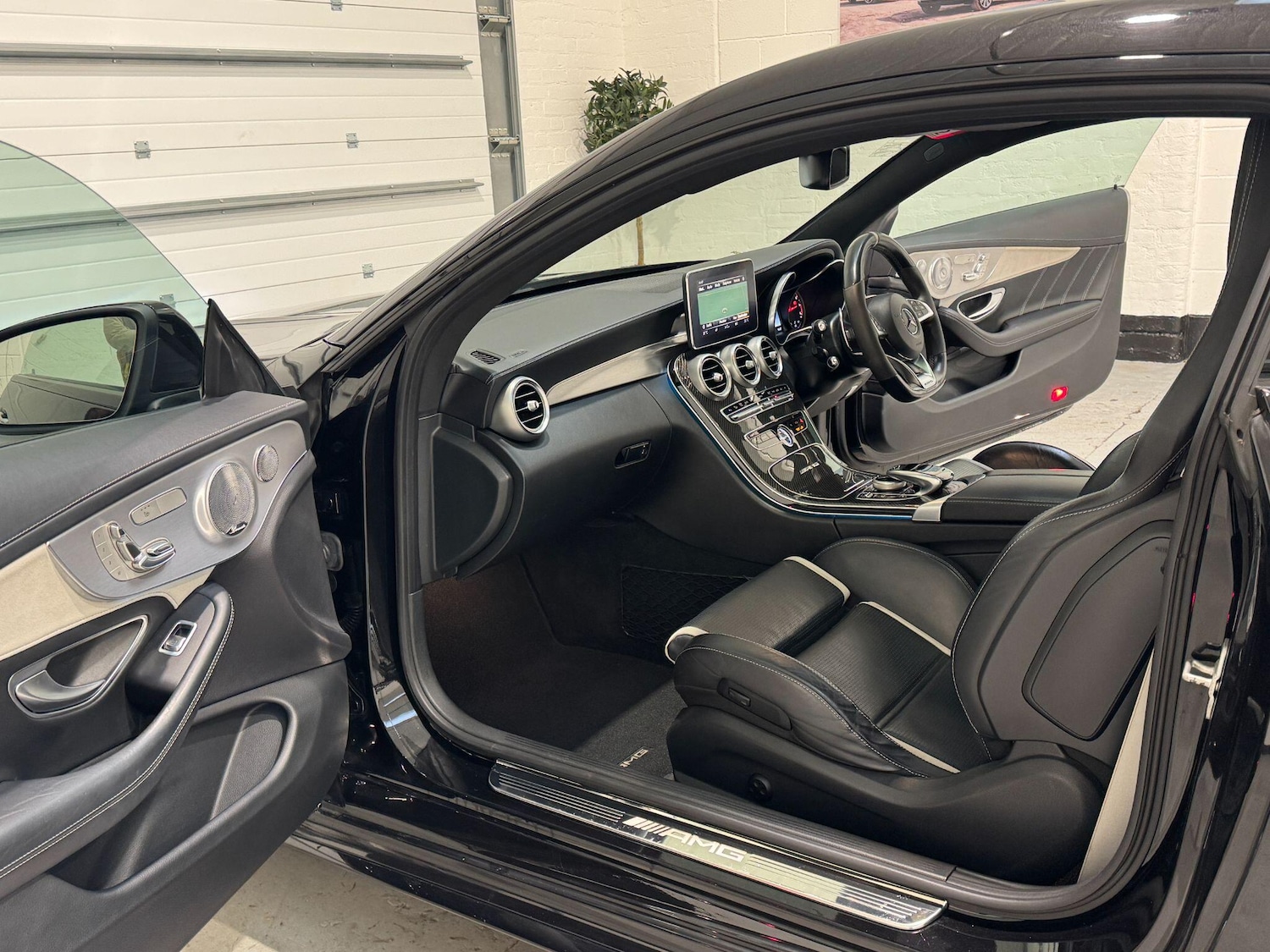 Used Mercedes-Benz C Class 2017 for sale - 76702244: Photo 63