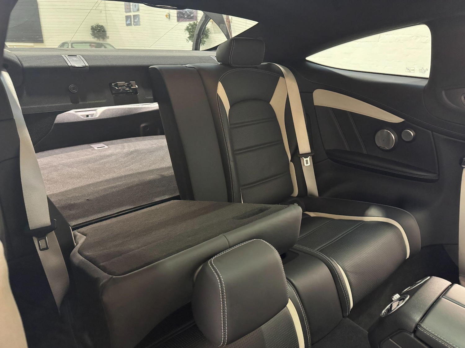 Used Mercedes-Benz C Class 2017 for sale - 76702244: Photo 82