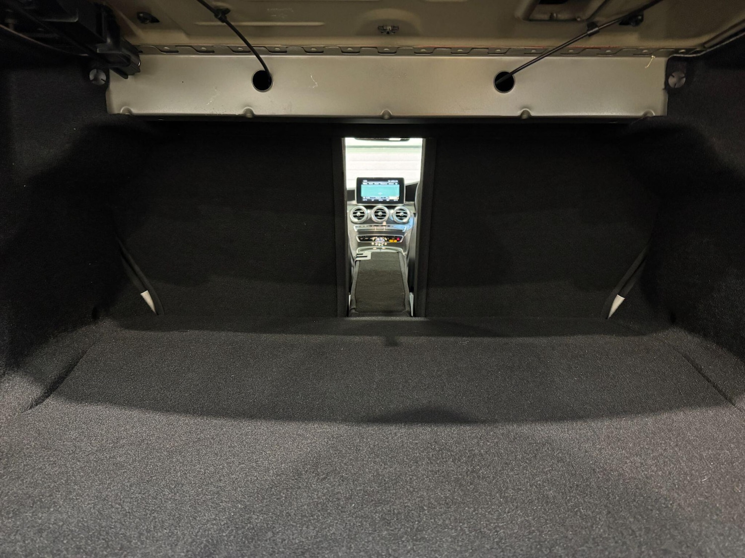 Used Mercedes-Benz C Class 2017 for sale - 76702244: Photo 84