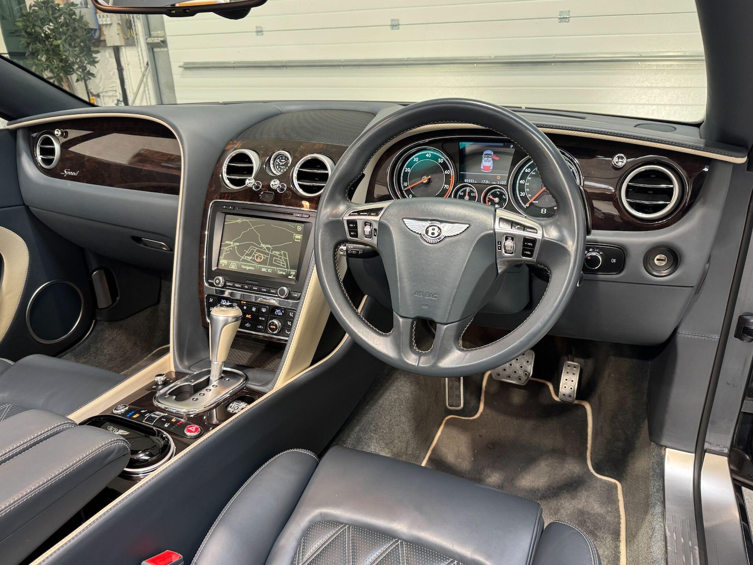 Used Bentley Continental 2015 for sale - 76499602: Photo 19