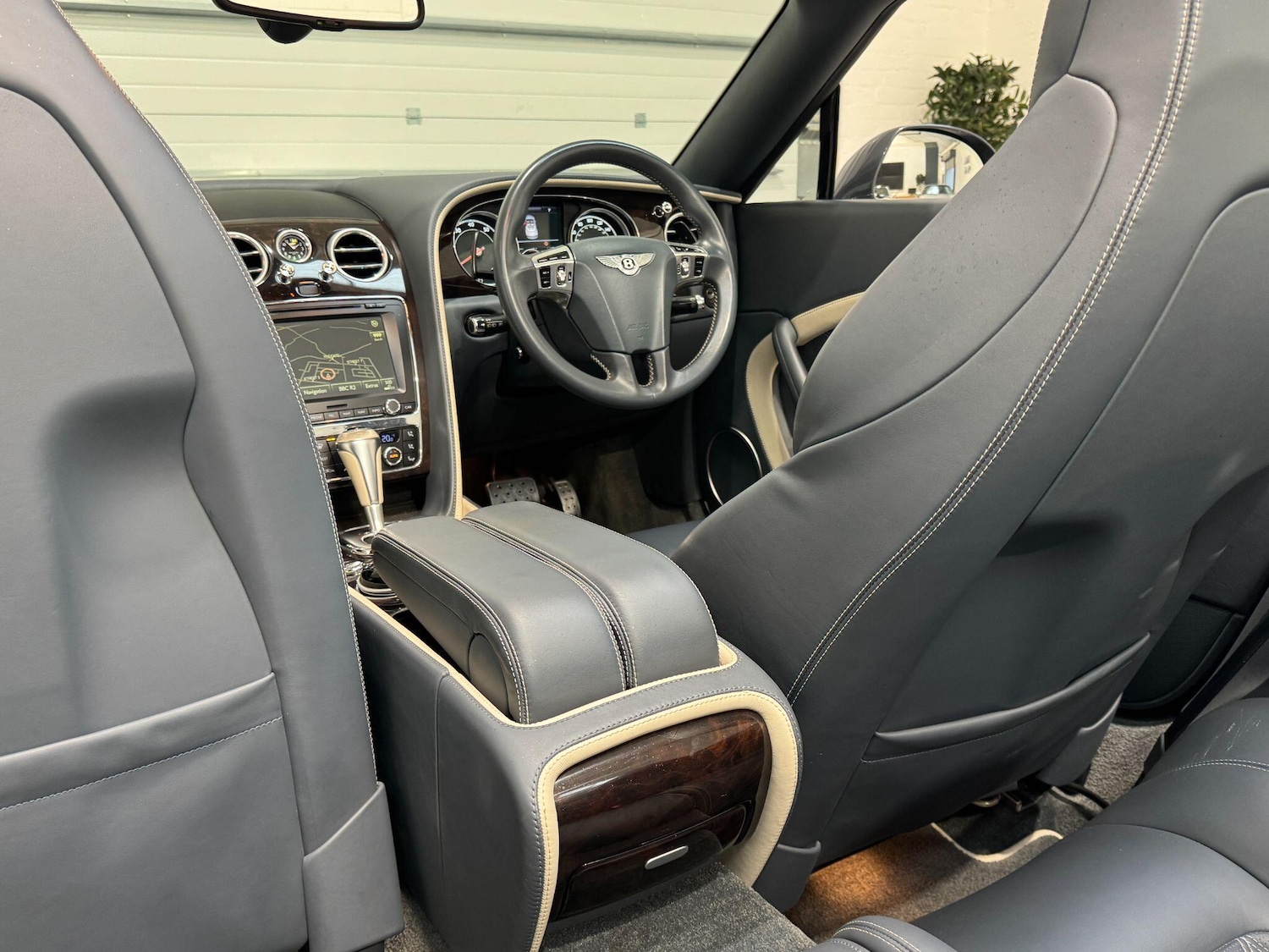 Used Bentley Continental 2015 for sale - 76499602: Photo 66