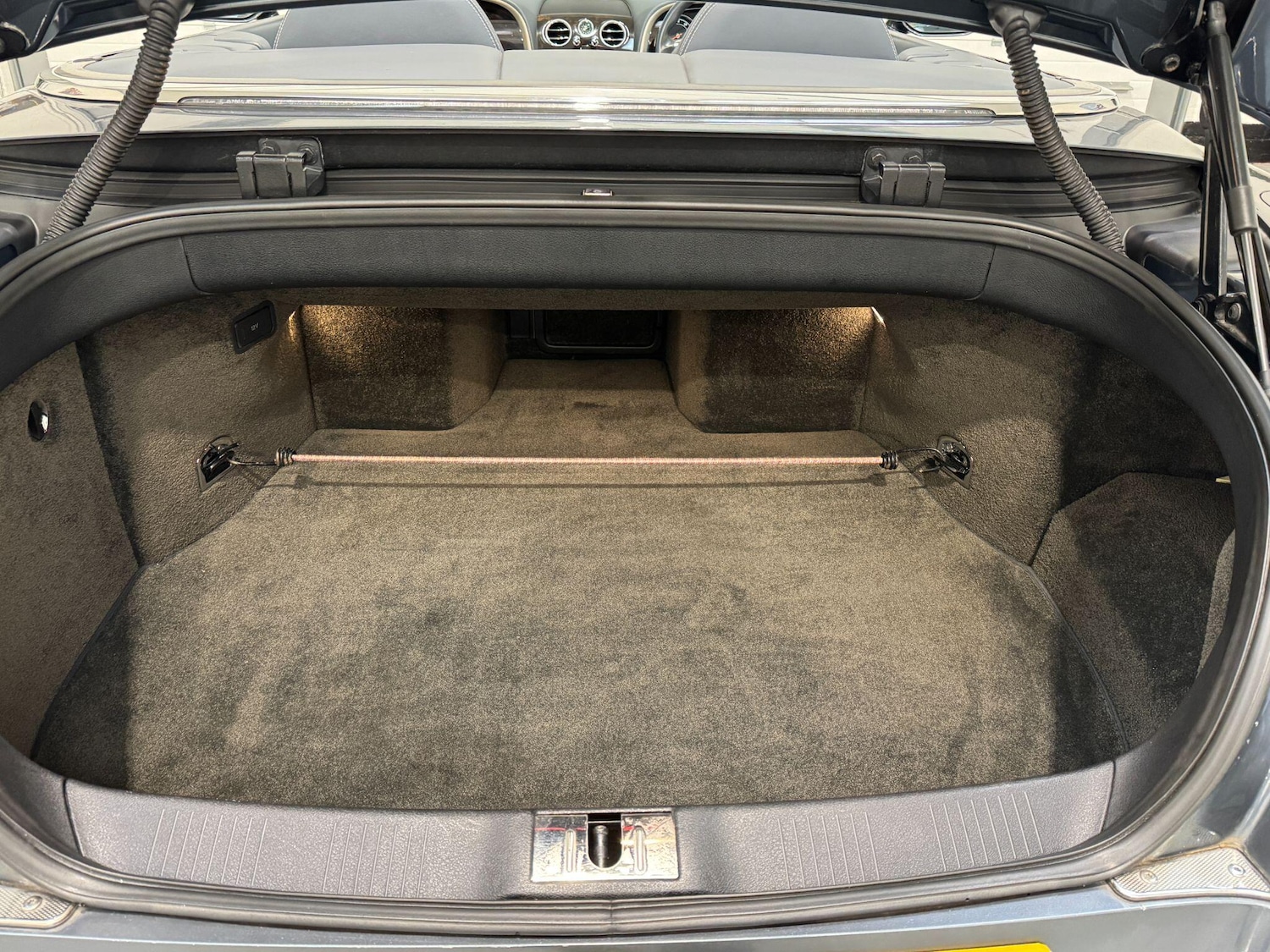 Used Bentley Continental 2015 for sale - 76499602: Photo 71