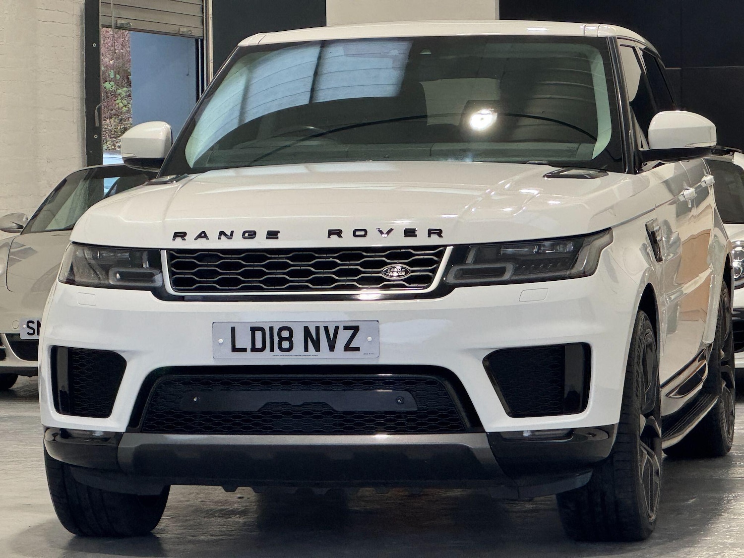 Used Land Rover Range Rover Sport 2018 for sale - 76485244: Photo 4