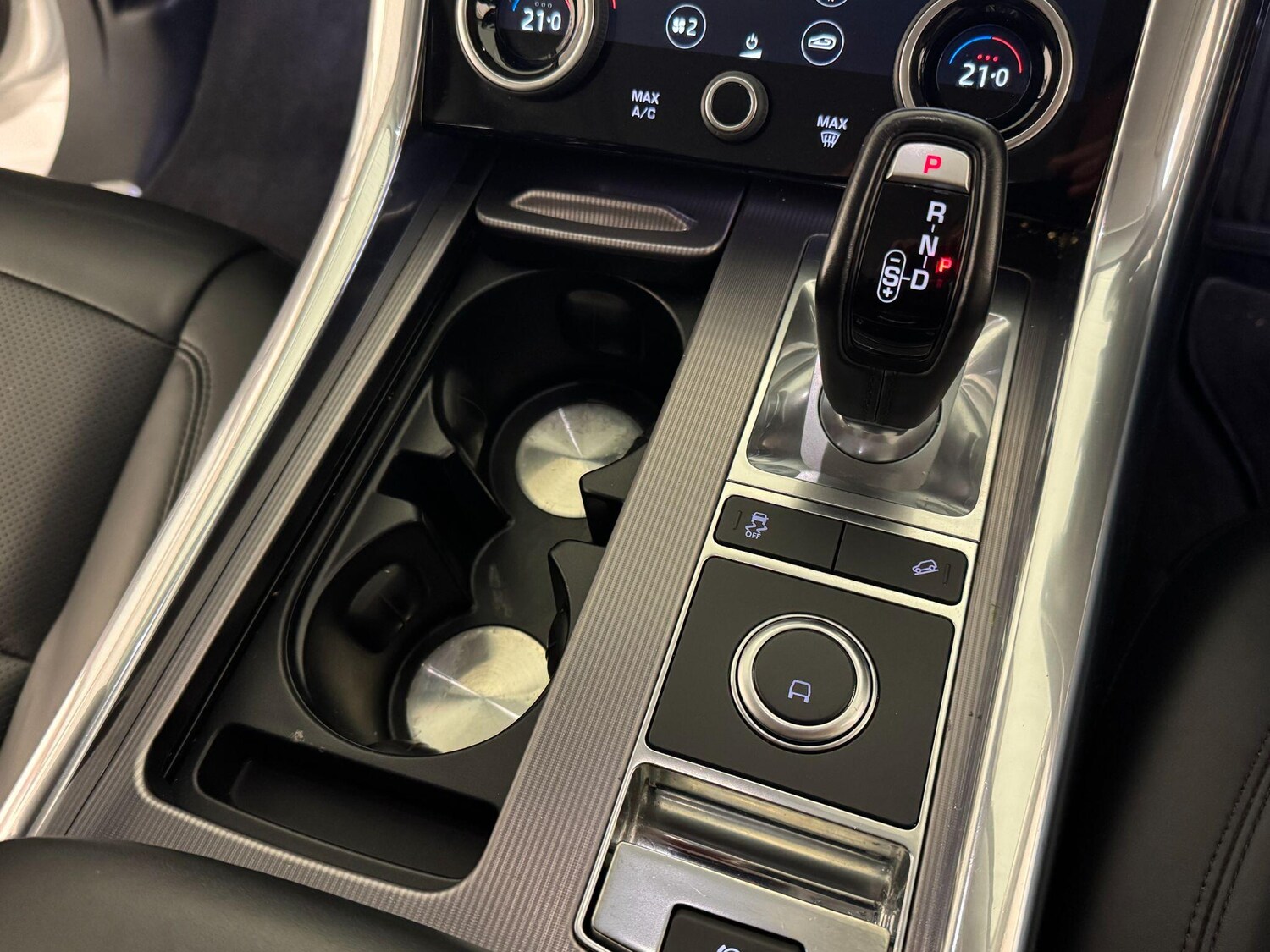 Used Land Rover Range Rover Sport 2018 for sale - 76485244: Photo 40