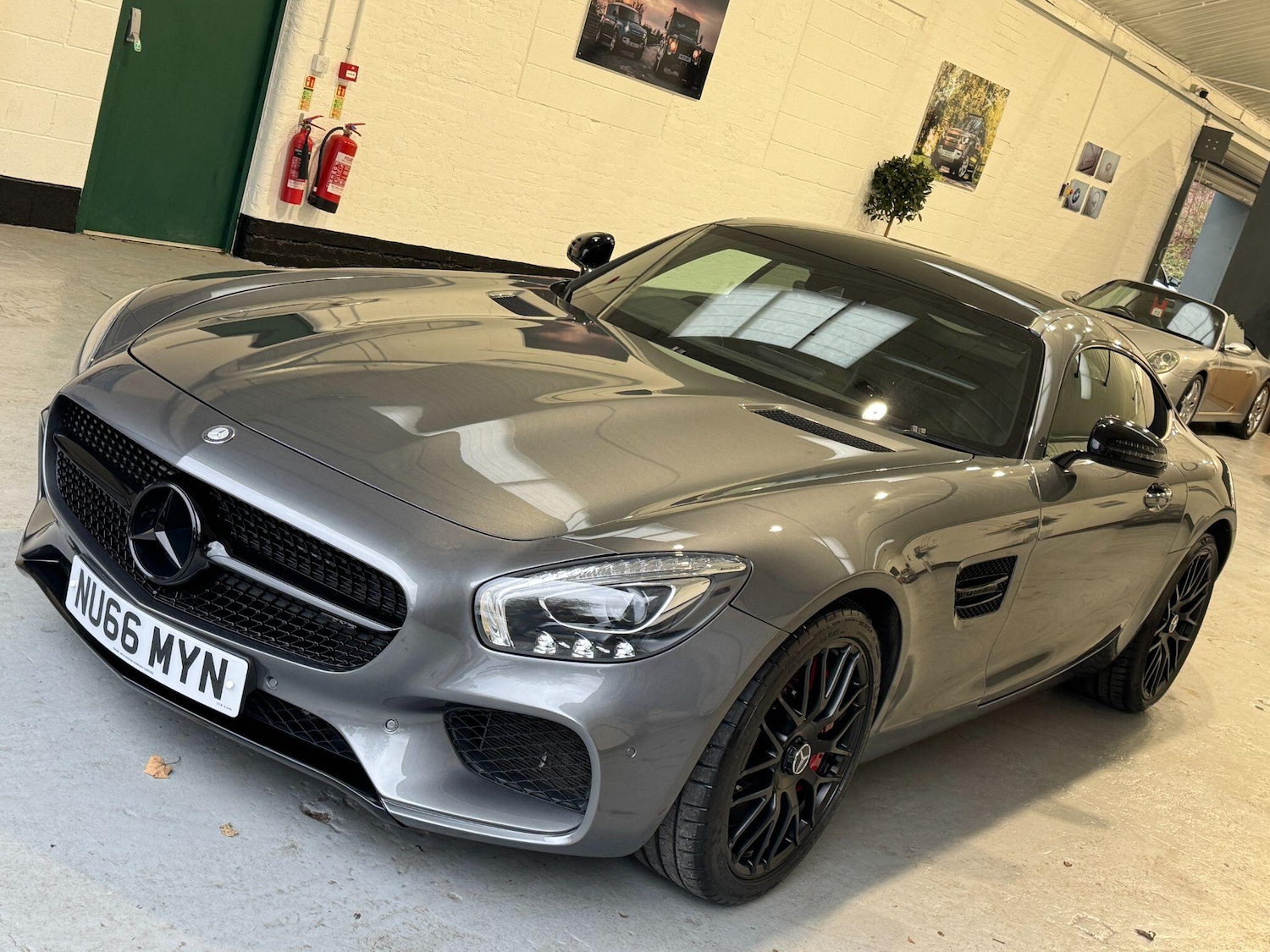 Used Mercedes-Benz AMG GT 2016 for sale - 76456907: Photo 27