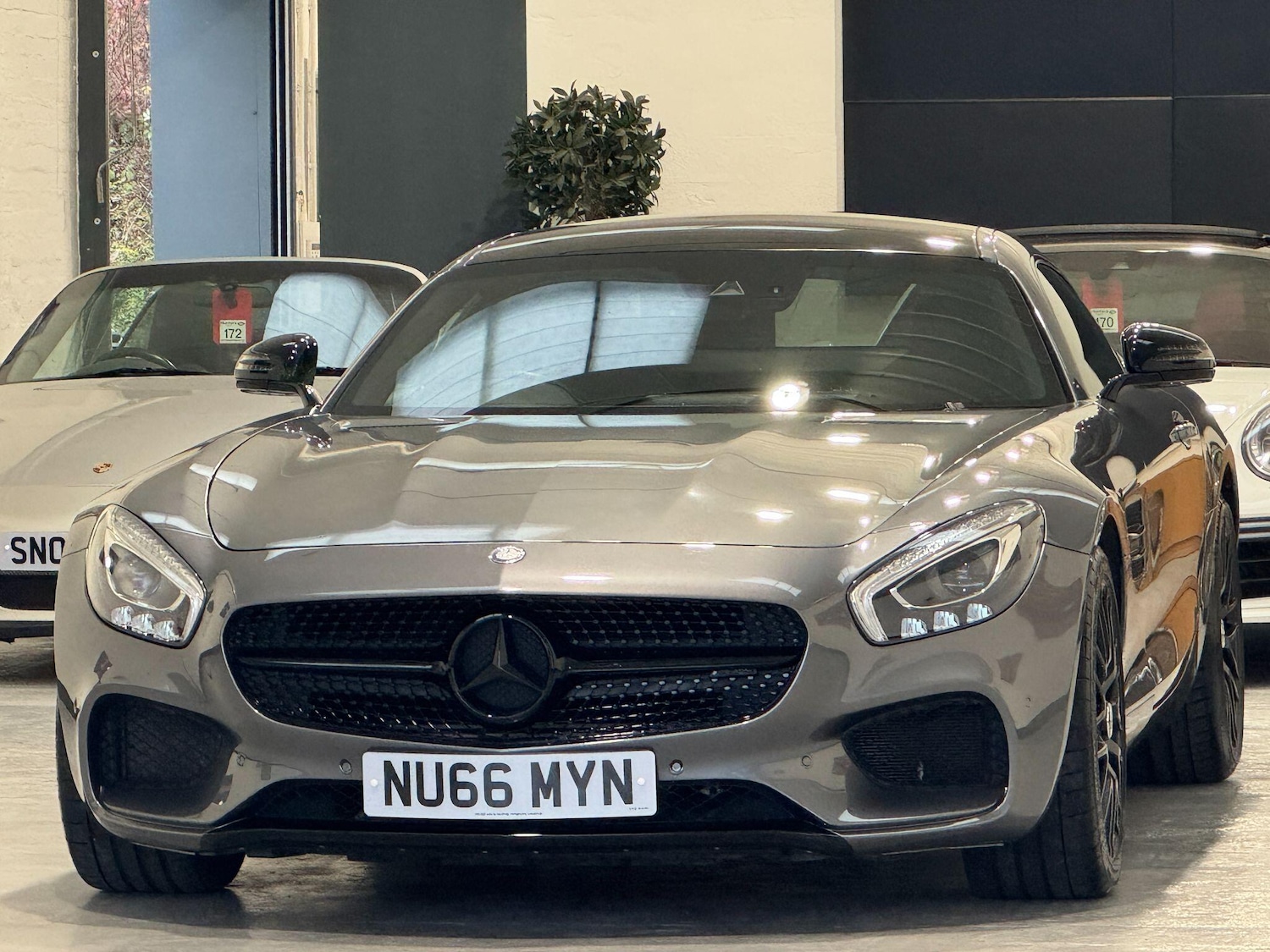 Used Mercedes-Benz AMG GT 2016 for sale - 76456907: Photo 4