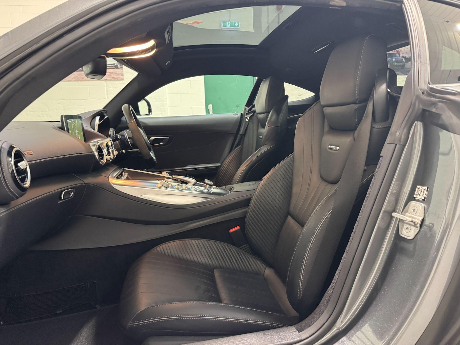 Used Mercedes-Benz AMG GT 2016 for sale - 76456907: Photo 72