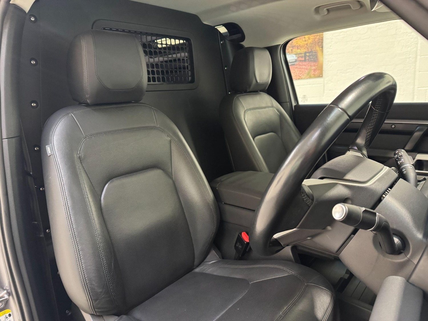 Used Land Rover Defender 2023 for sale - 77229519: Photo 19