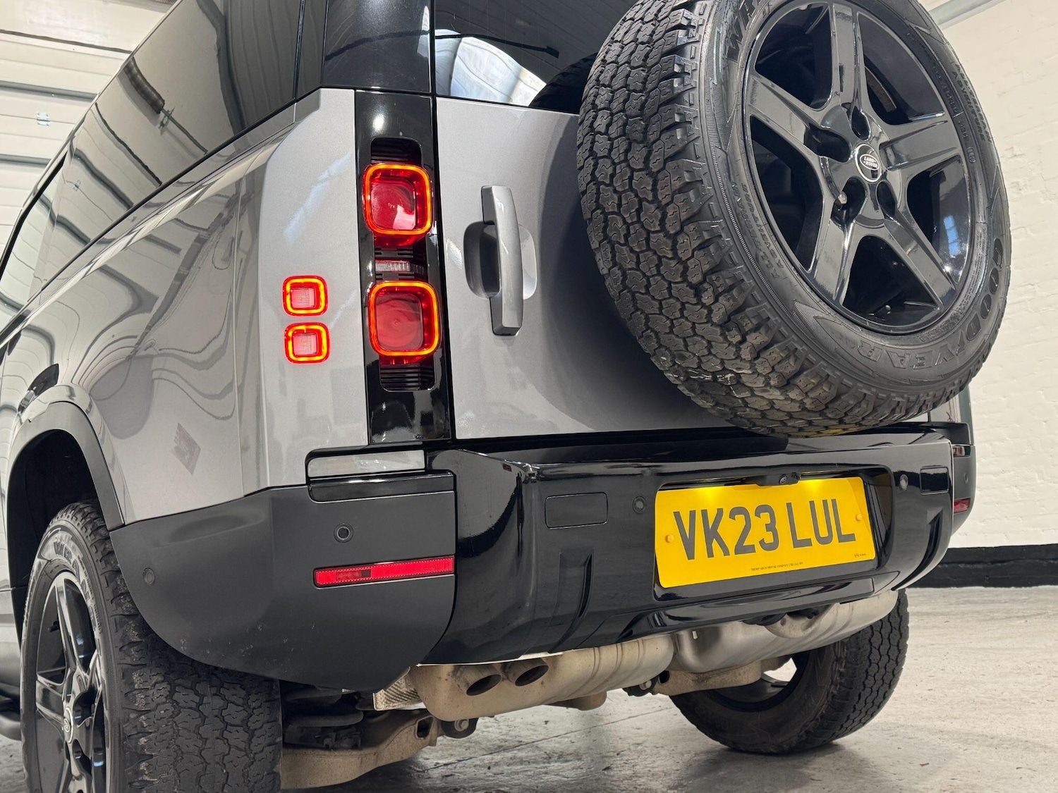 Used Land Rover Defender 2023 for sale - 77229519: Photo 33