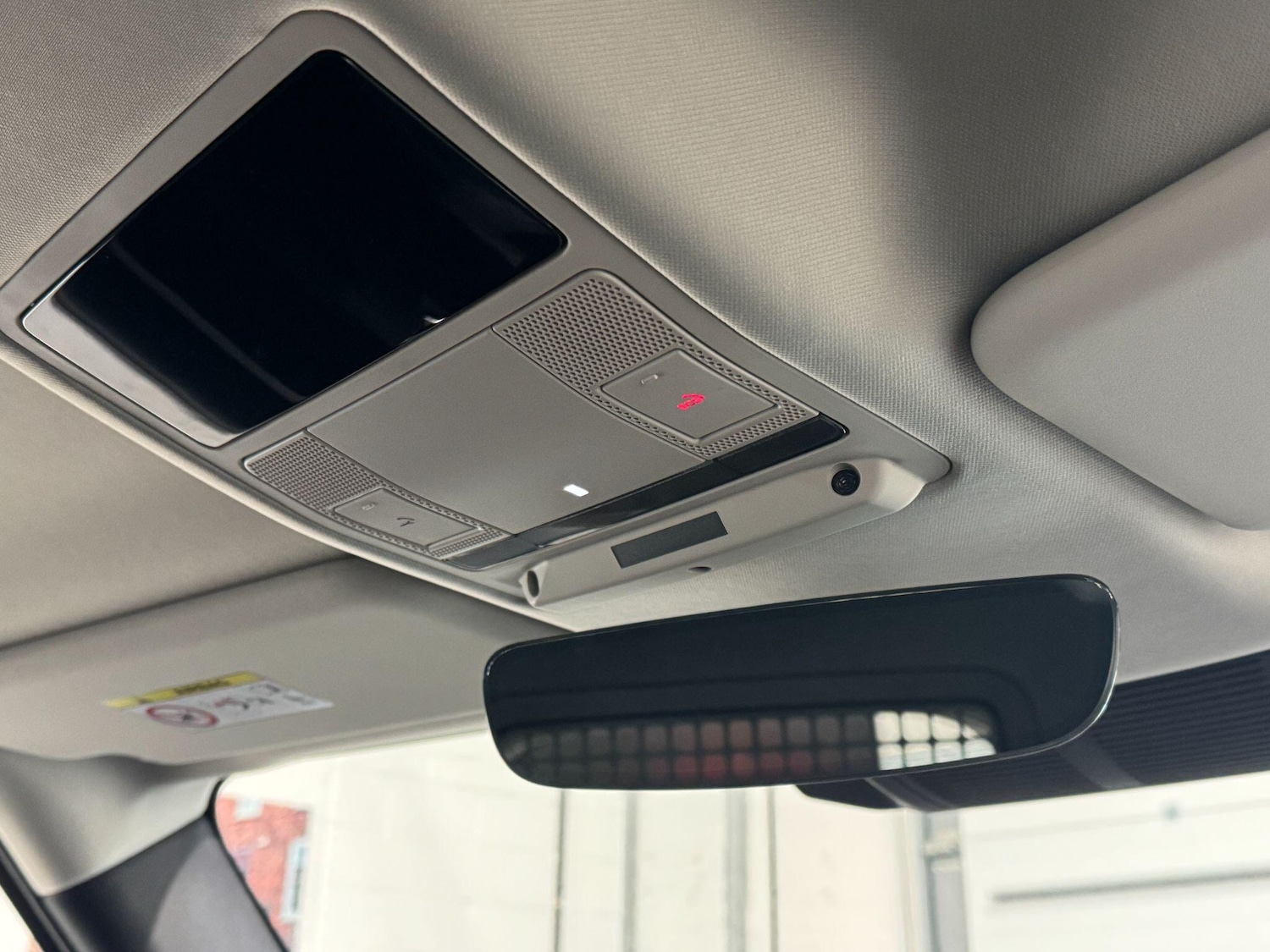 Used Land Rover Defender 2023 for sale - 77229519: Photo 46