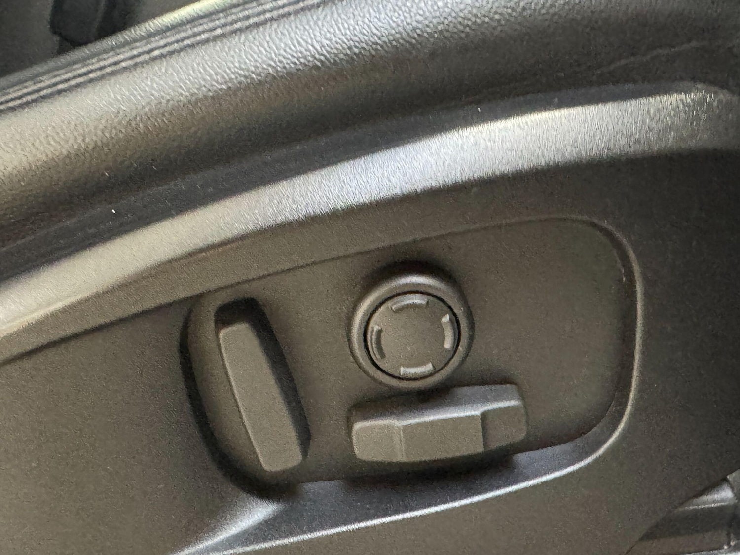 Used Land Rover Defender 2023 for sale - 77229519: Photo 51