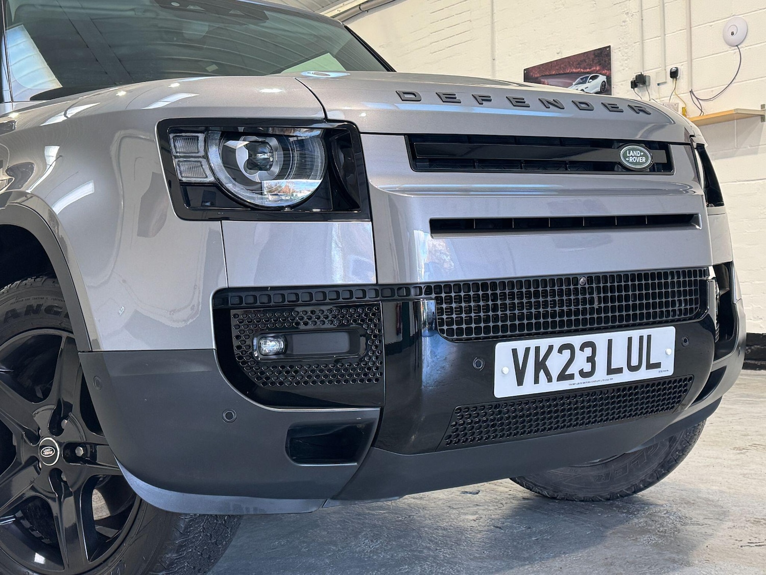 Used Land Rover Defender 2023 for sale - 77229519: Photo 88