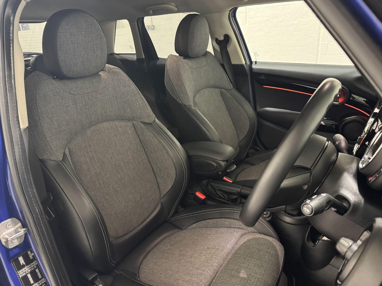 Used MINI Hatch 2018 for sale - 77015647: Photo 17