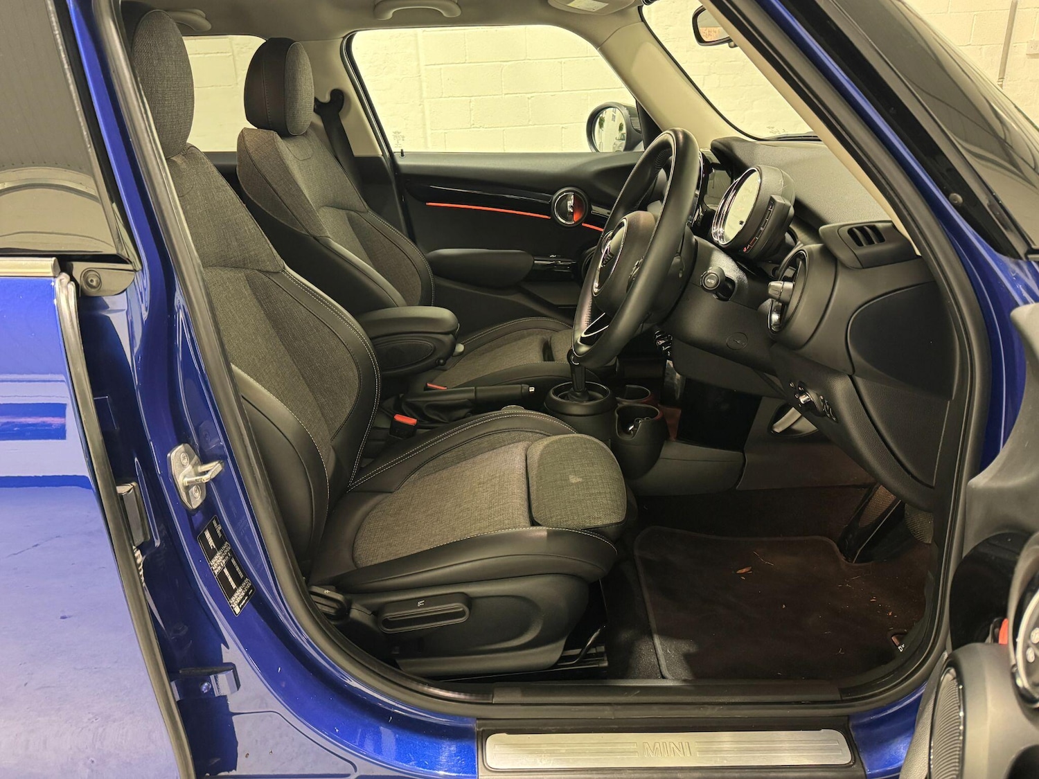 Used MINI Hatch 2018 for sale - 77015647: Photo 18