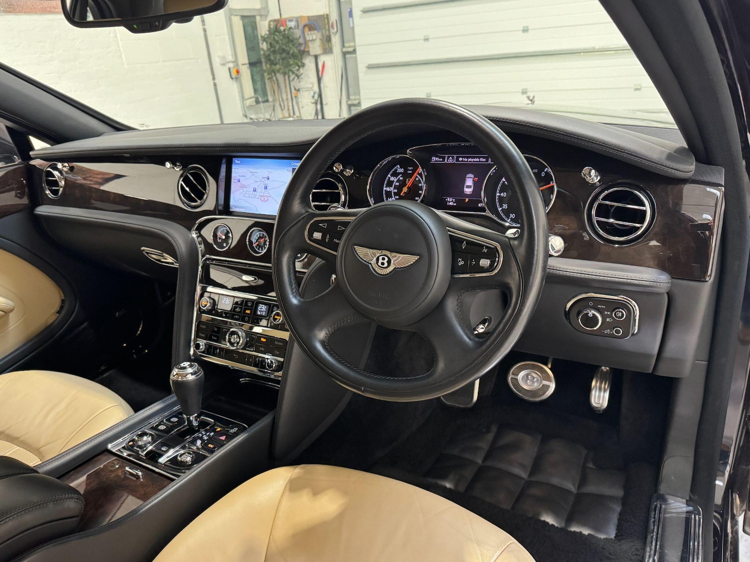 Used Bentley Mulsanne 2010 for sale - 77598630: Photo 17