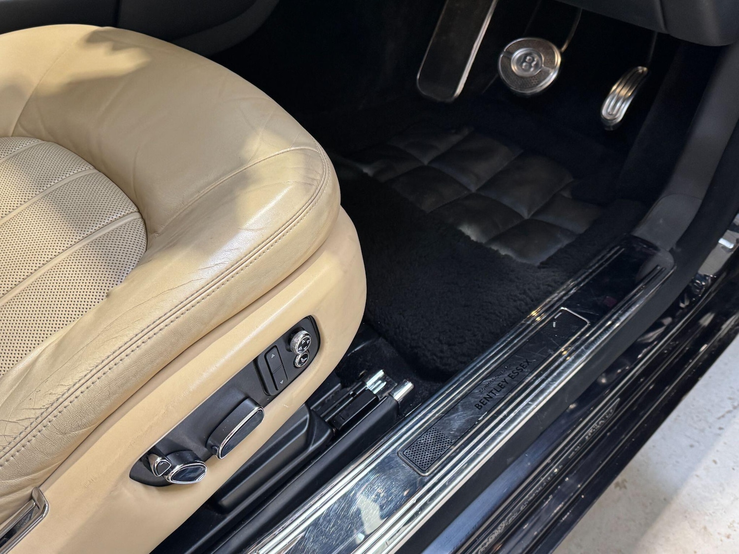 Used Bentley Mulsanne 2010 for sale - 77598630: Photo 55