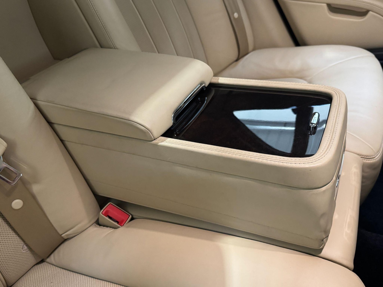 Used Bentley Mulsanne 2010 for sale - 77598630: Photo 65