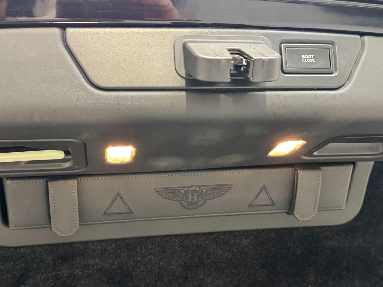 Used Bentley Mulsanne 2010 for sale - 77598630: Photo 74