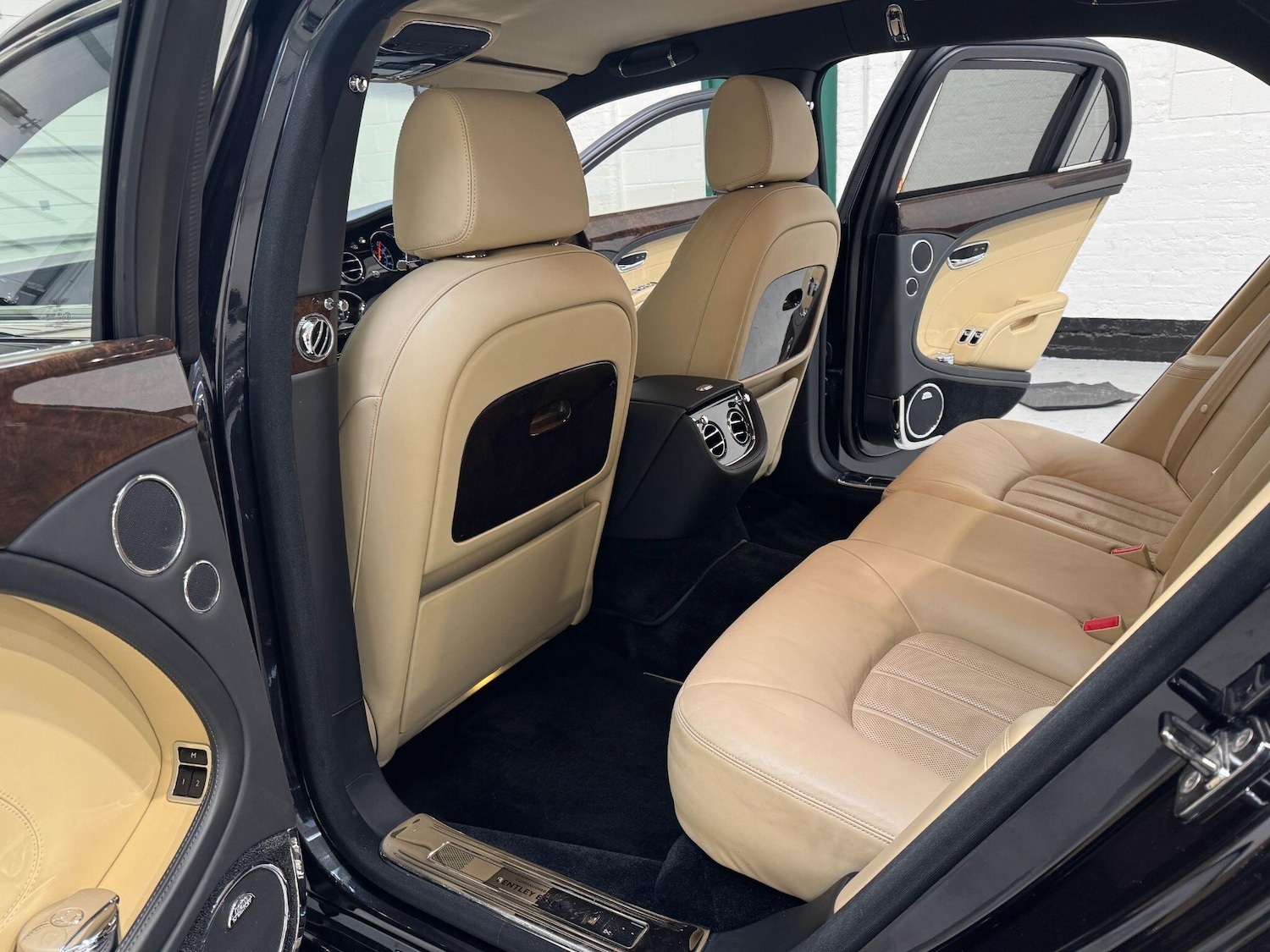 Used Bentley Mulsanne 2010 for sale - 77598630: Photo 75