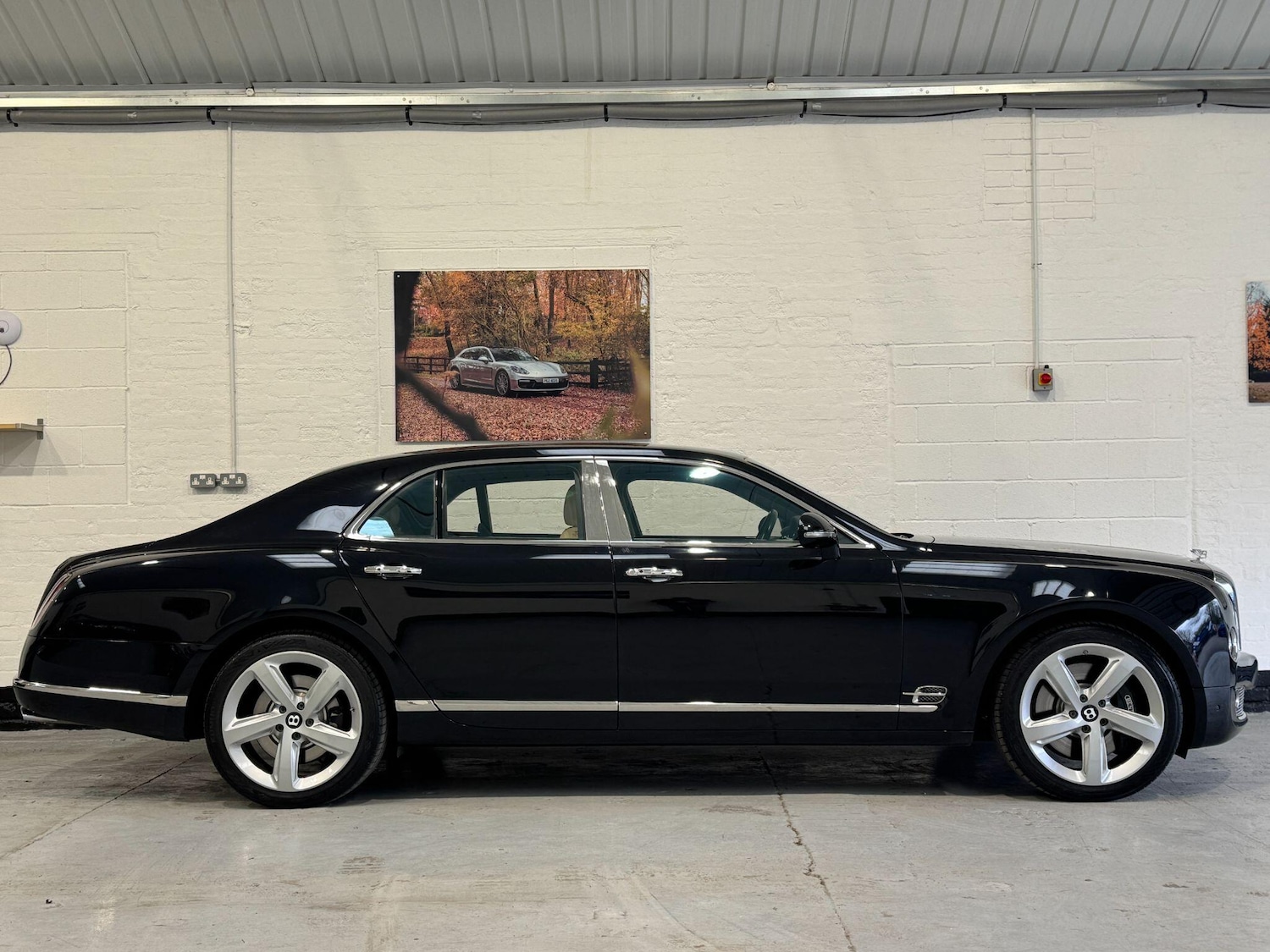 Used Bentley Mulsanne 2010 for sale - 77598630: Photo 8