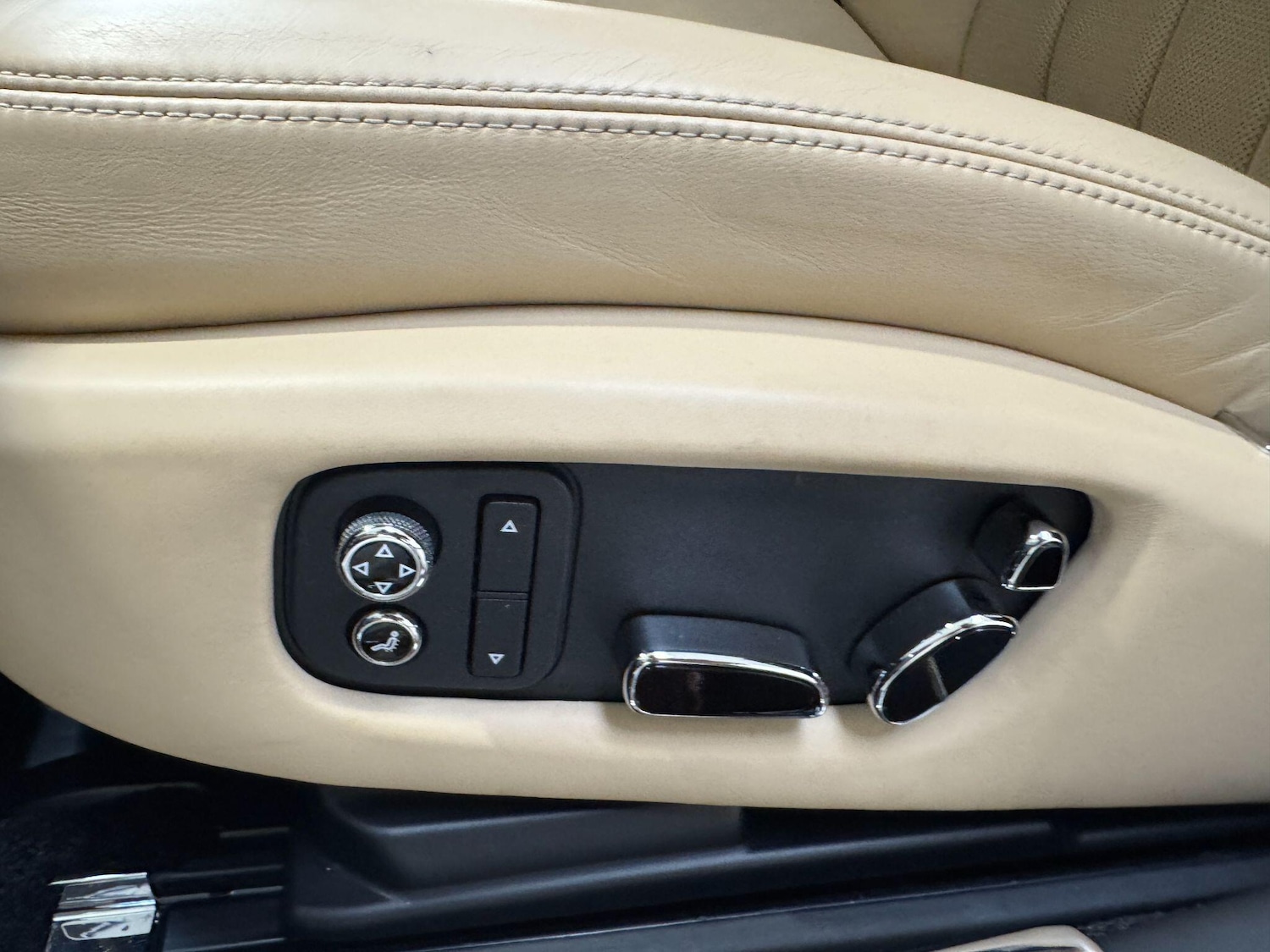 Used Bentley Mulsanne 2010 for sale - 77598630: Photo 80