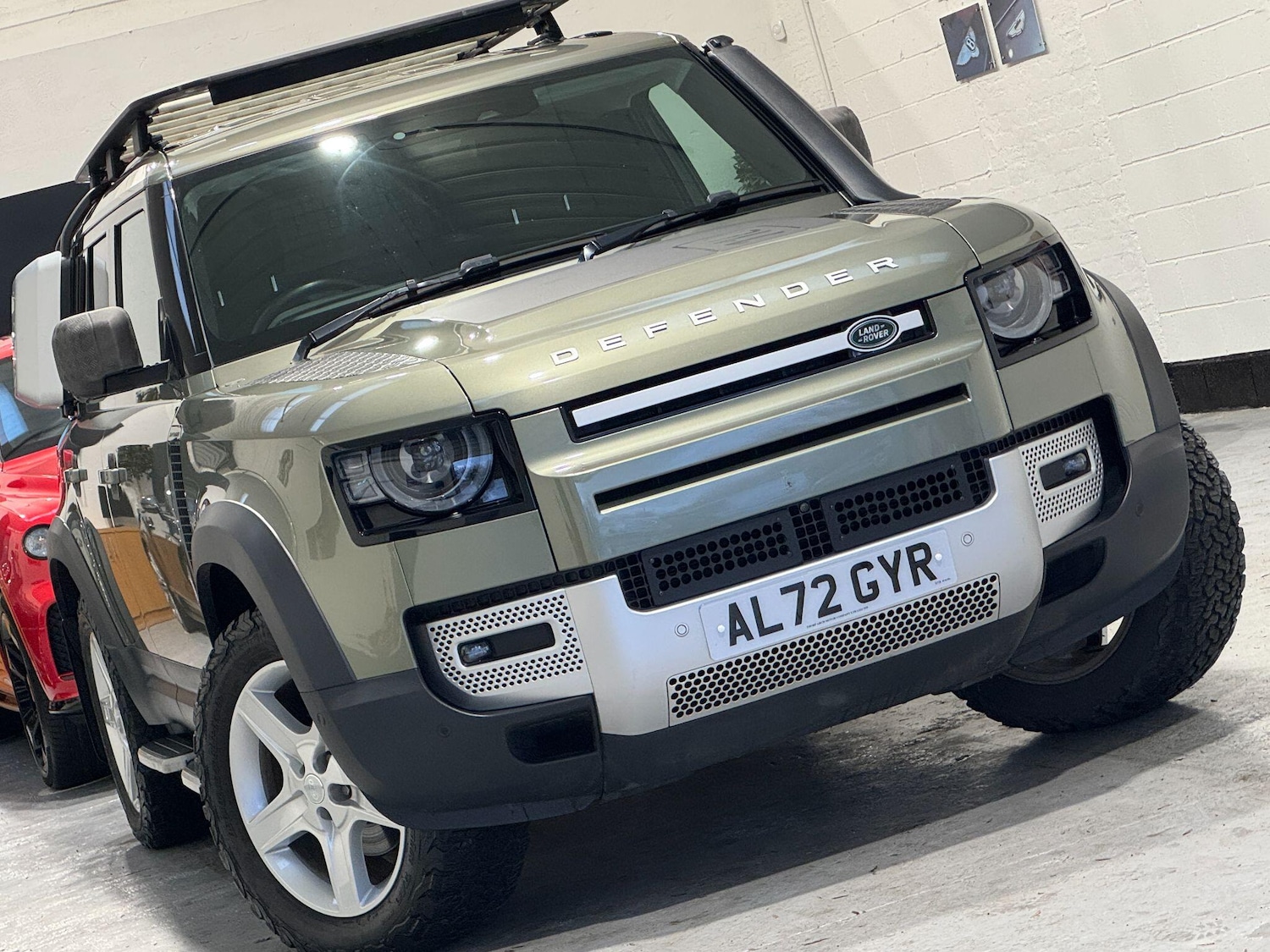 Used Land Rover Defender 110 2022 for sale - 77497533: Photo 1