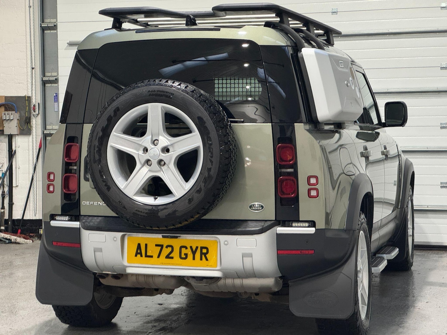 Used Land Rover Defender 110 2022 for sale - 77497533: Photo 12