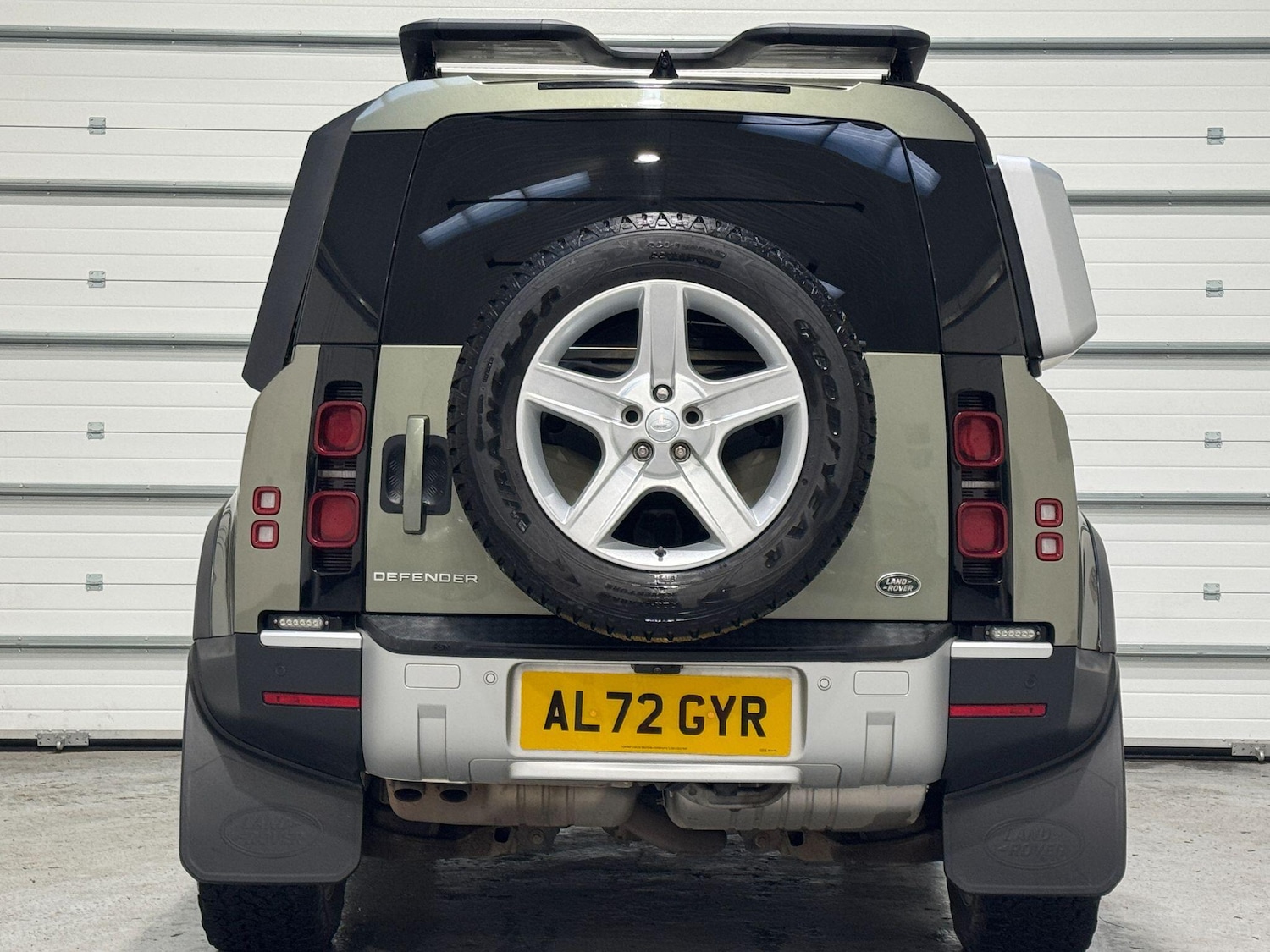 Used Land Rover Defender 110 2022 for sale - 77497533: Photo 13