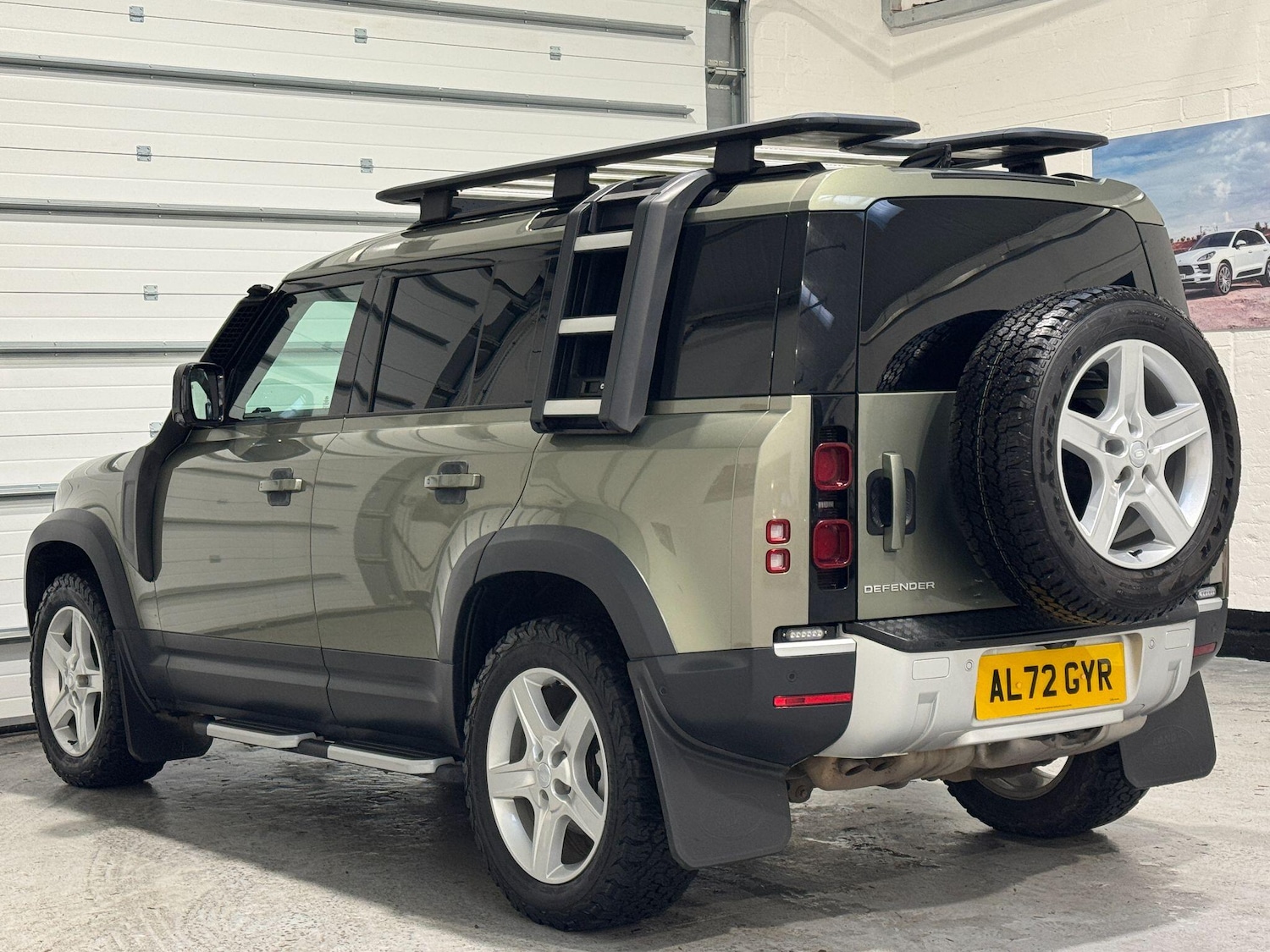 Used Land Rover Defender 110 2022 for sale - 77497533: Photo 15