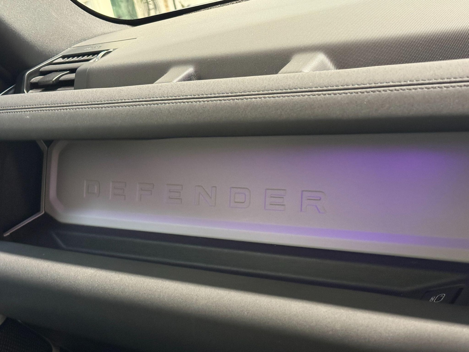 Used Land Rover Defender 110 2022 for sale - 77497533: Photo 40