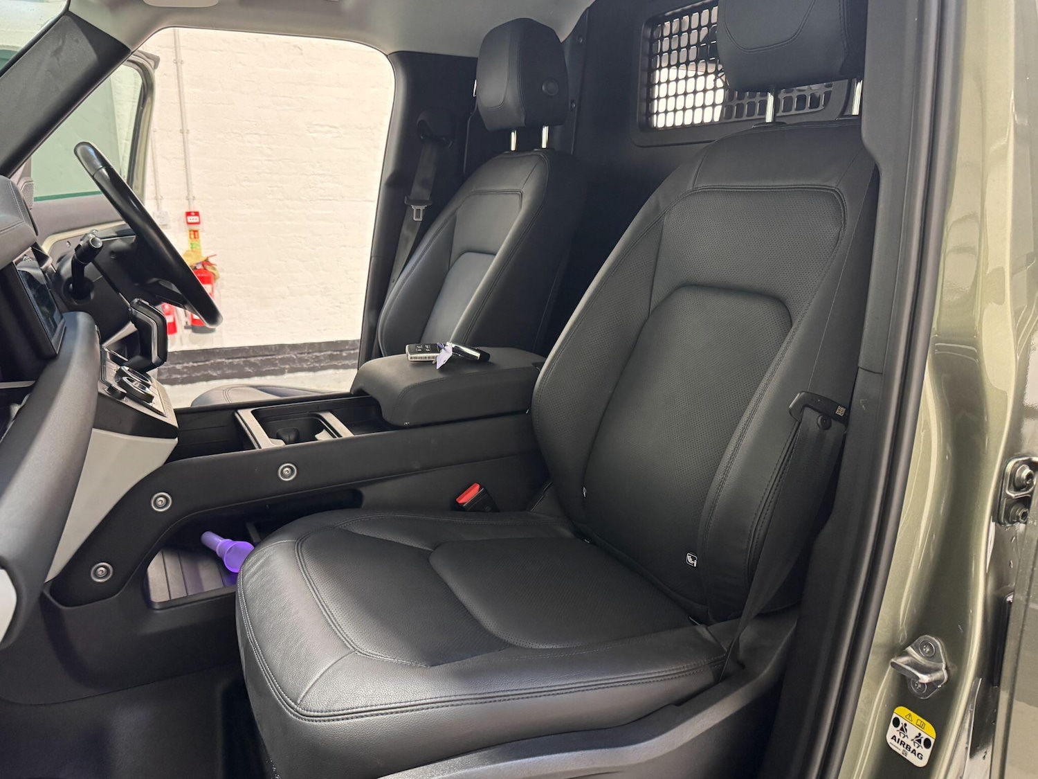 Used Land Rover Defender 110 2022 for sale - 77497533: Photo 46