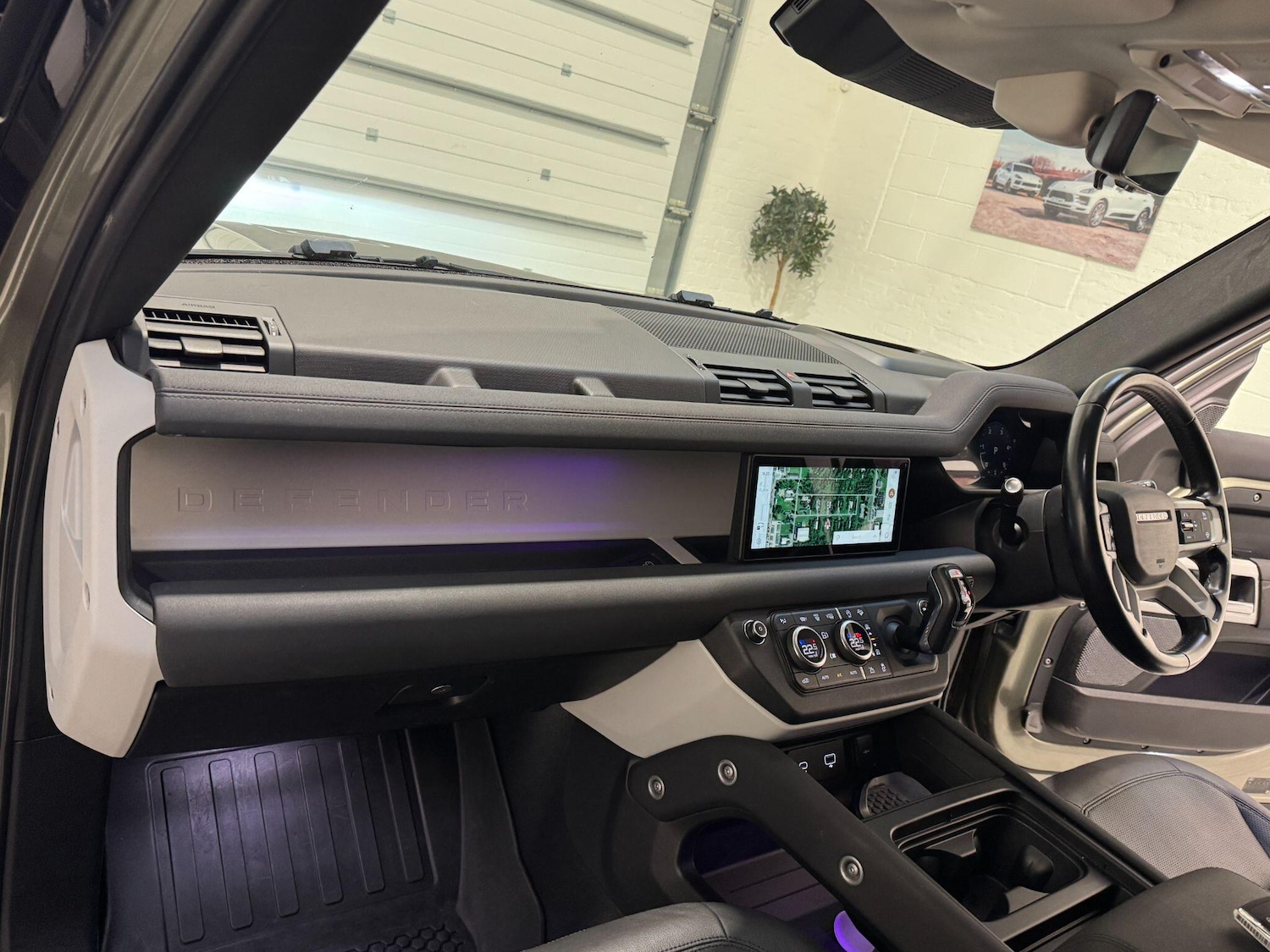 Used Land Rover Defender 110 2022 for sale - 77497533: Photo 47