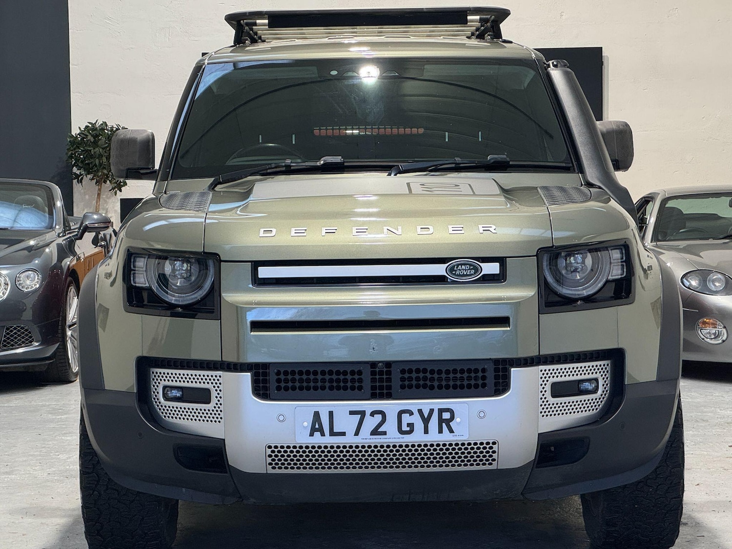 Used Land Rover Defender 110 2022 for sale - 77497533: Photo 5