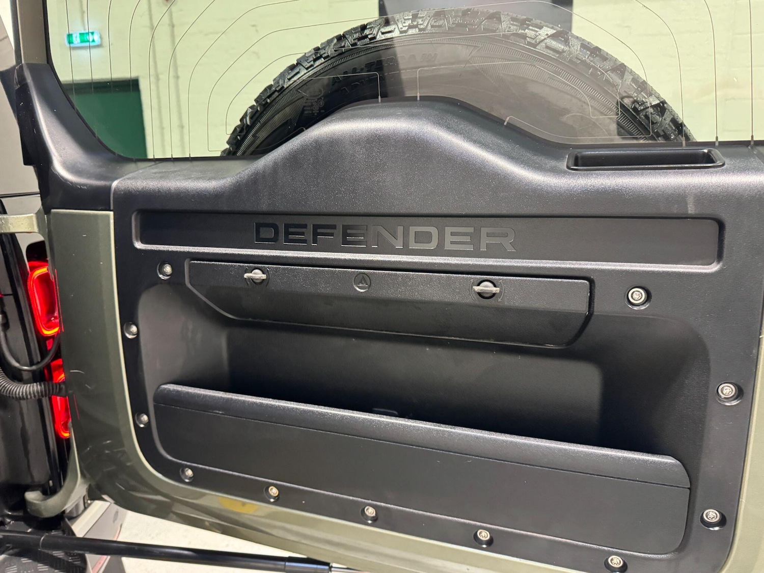 Used Land Rover Defender 110 2022 for sale - 77497533: Photo 56