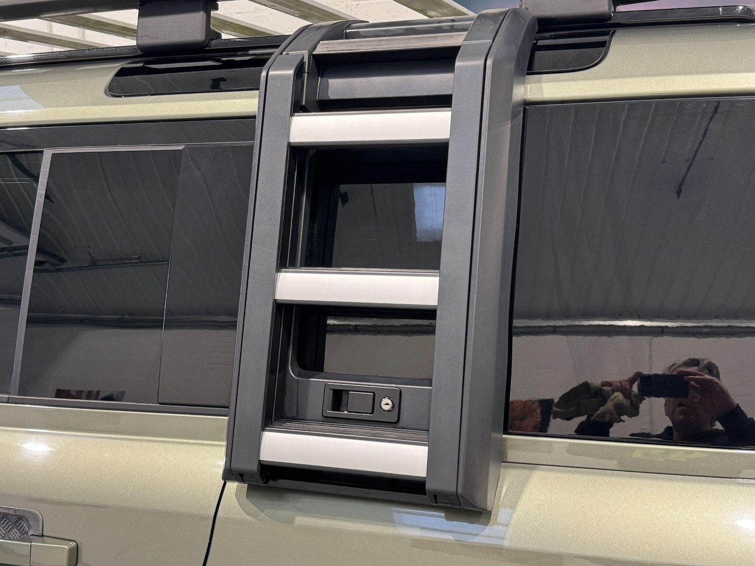 Used Land Rover Defender 110 2022 for sale - 77497533: Photo 75