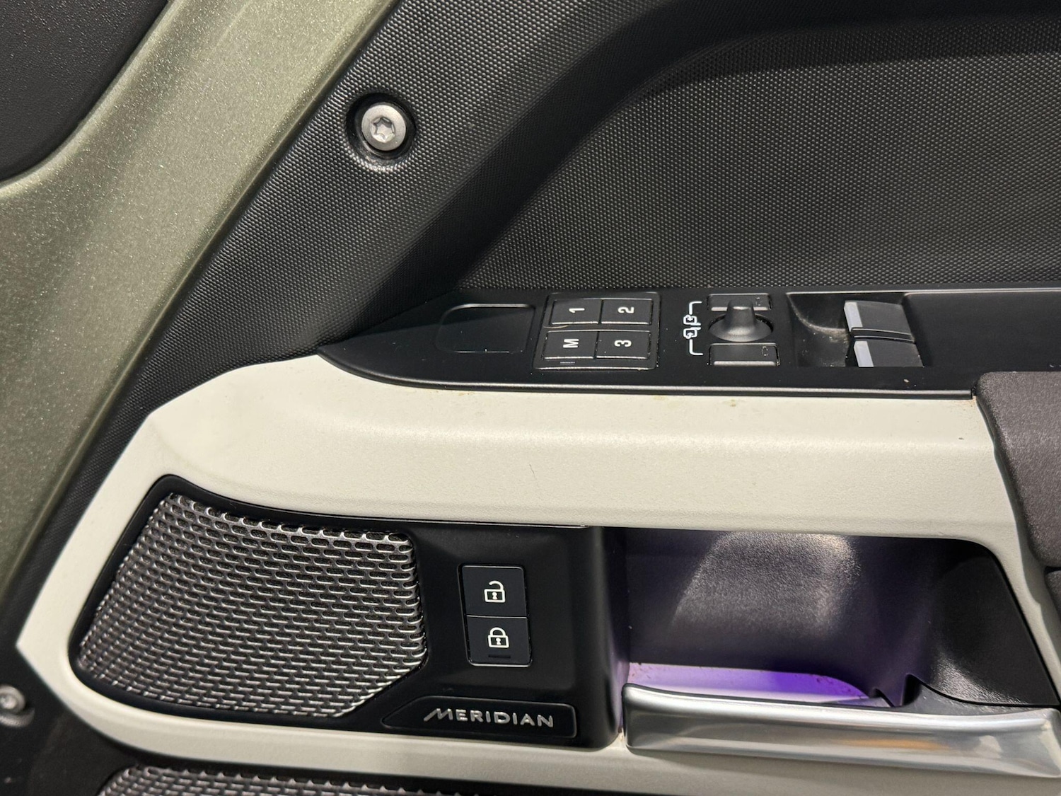 Used Land Rover Defender 110 2022 for sale - 77497533: Photo 91