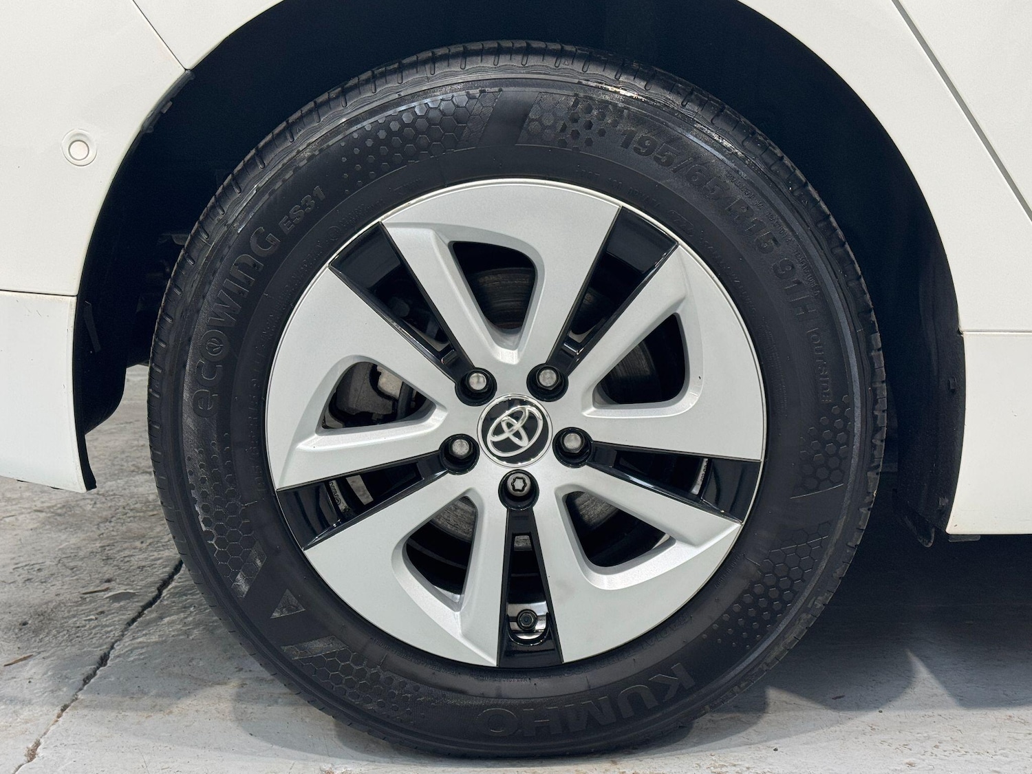 Used Toyota Prius for sale - 77784204: Photo 24