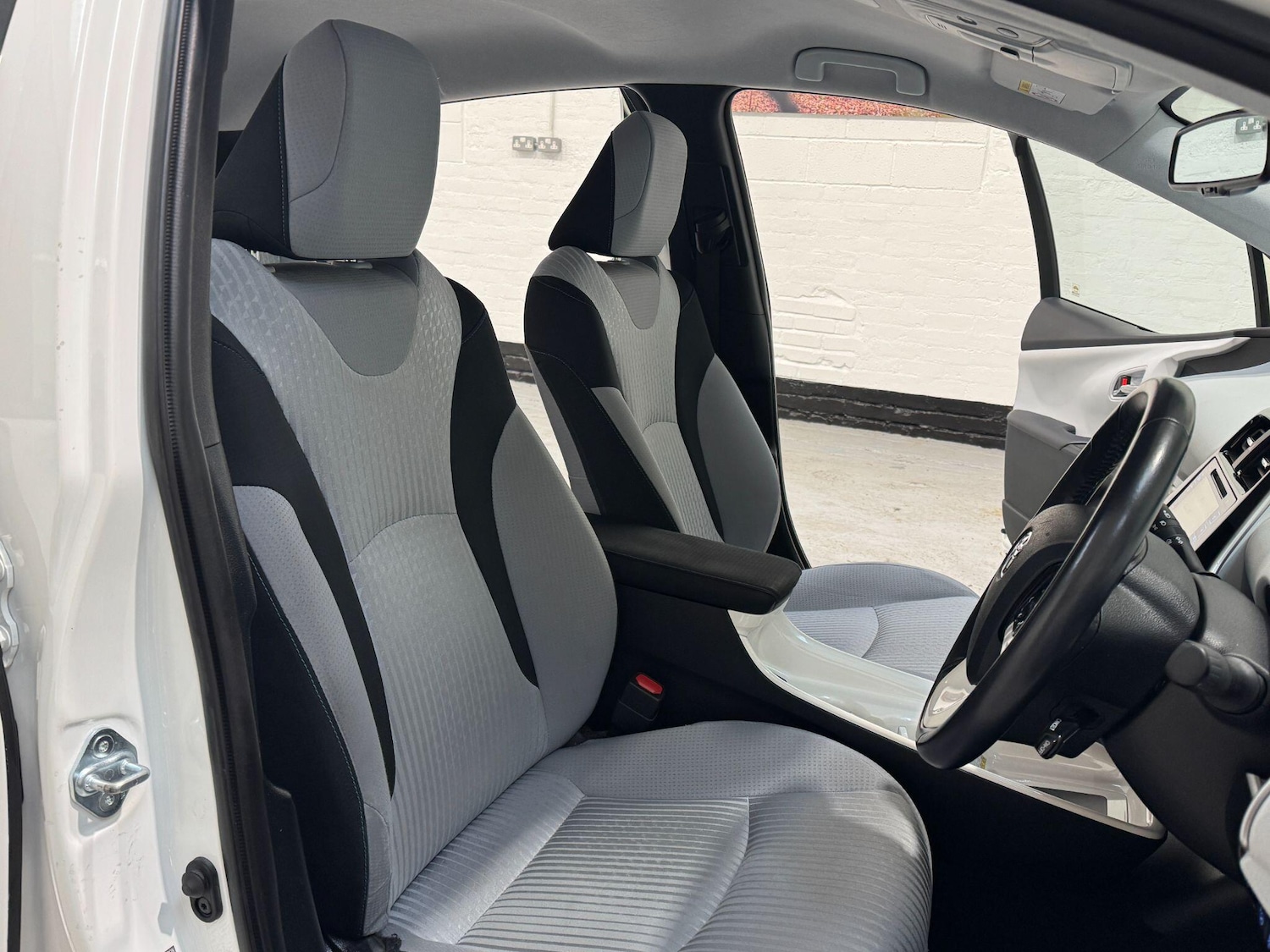 Used Toyota Prius for sale - 77784204: Photo 38