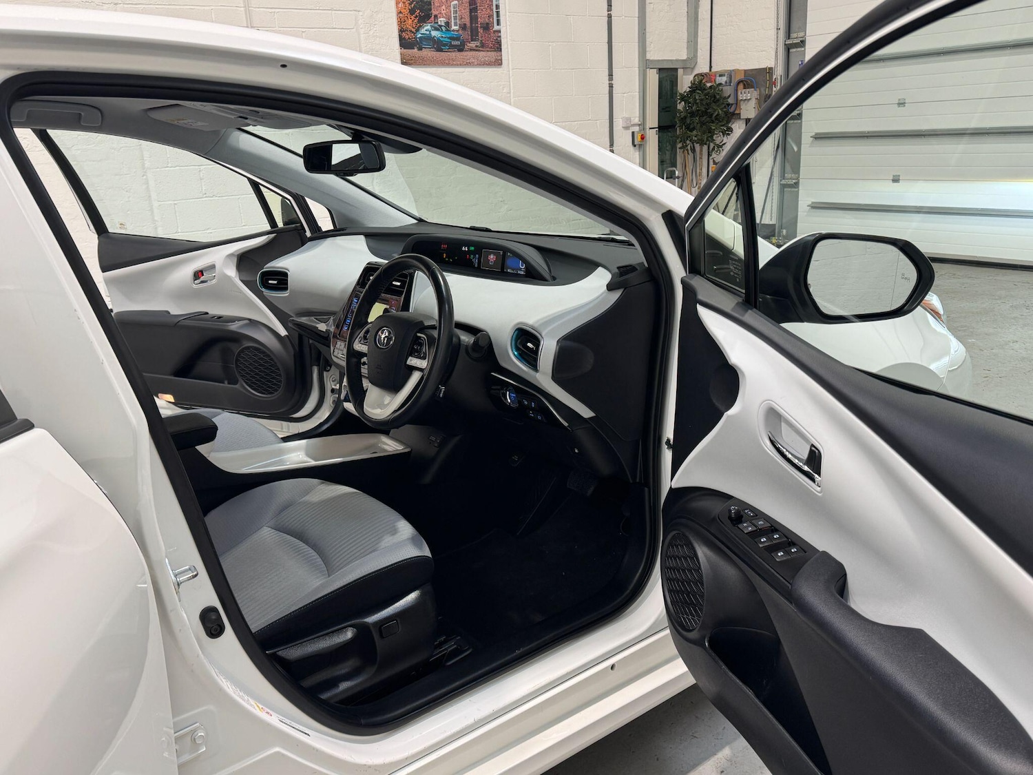 Used Toyota Prius for sale - 77784204: Photo 39