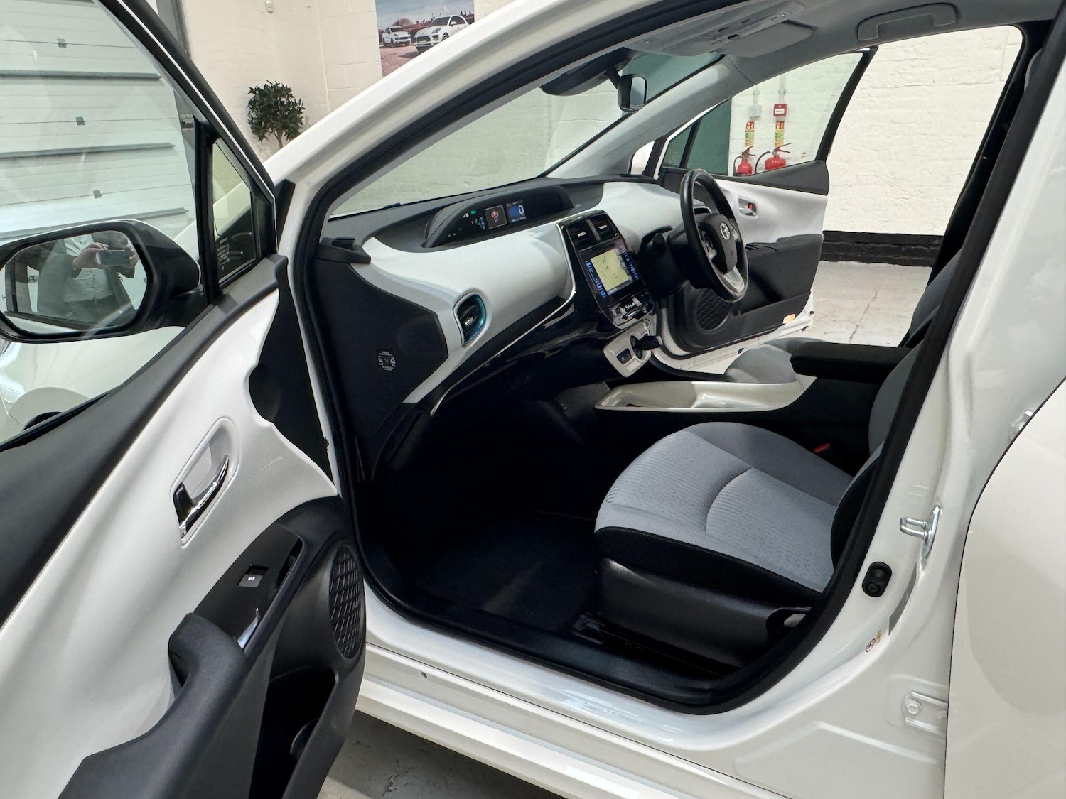 Used Toyota Prius for sale - 77784204: Photo 47