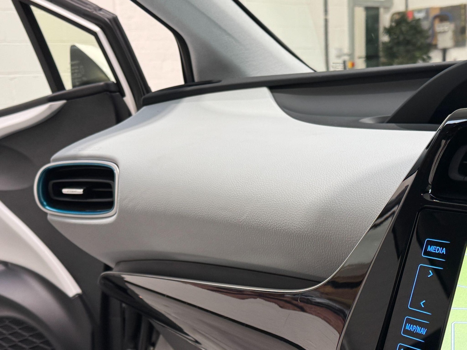 Used Toyota Prius for sale - 77784204: Photo 53