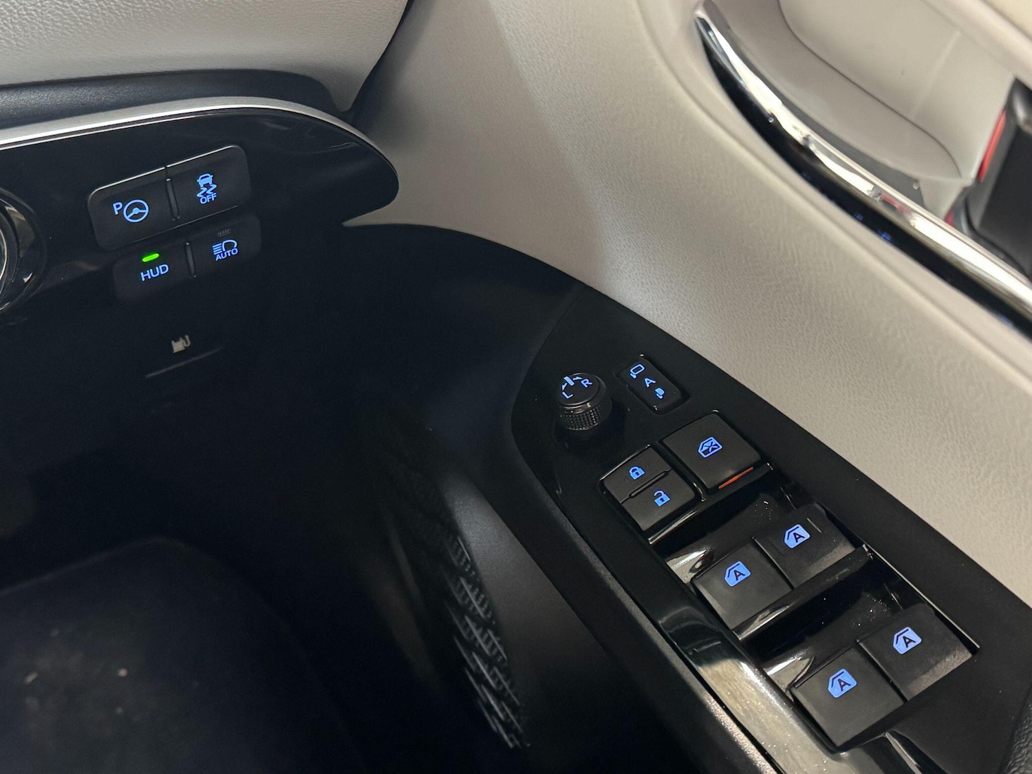 Used Toyota Prius for sale - 77784204: Photo 92