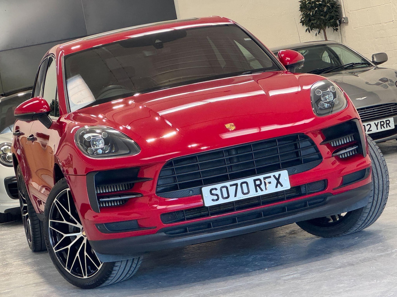 Used Porsche Macan 2020 for sale - 76071474: Photo 1